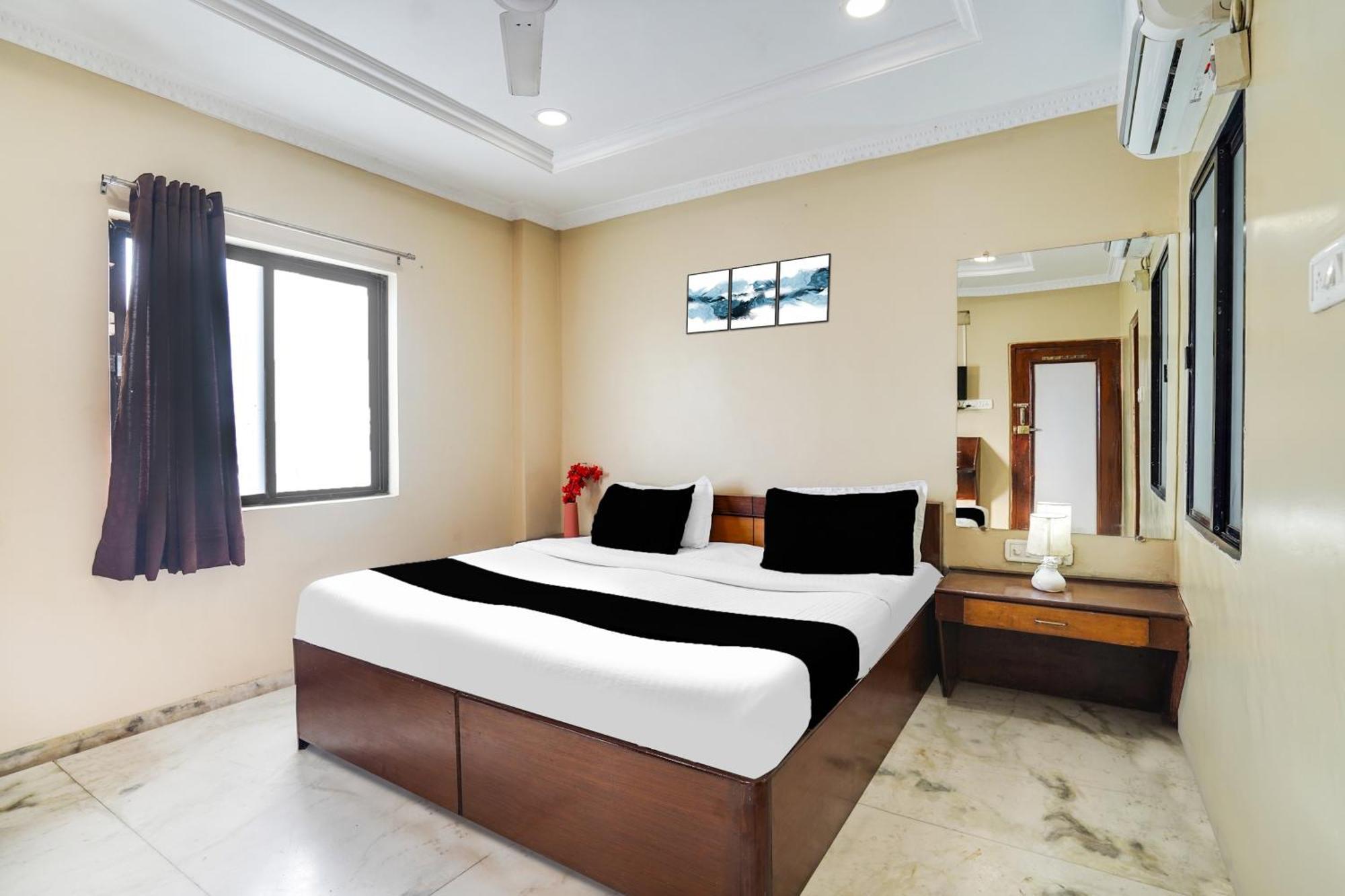 Super Hotel O Pithampur Formerly Ganga Residency Akolia المظهر الخارجي الصورة